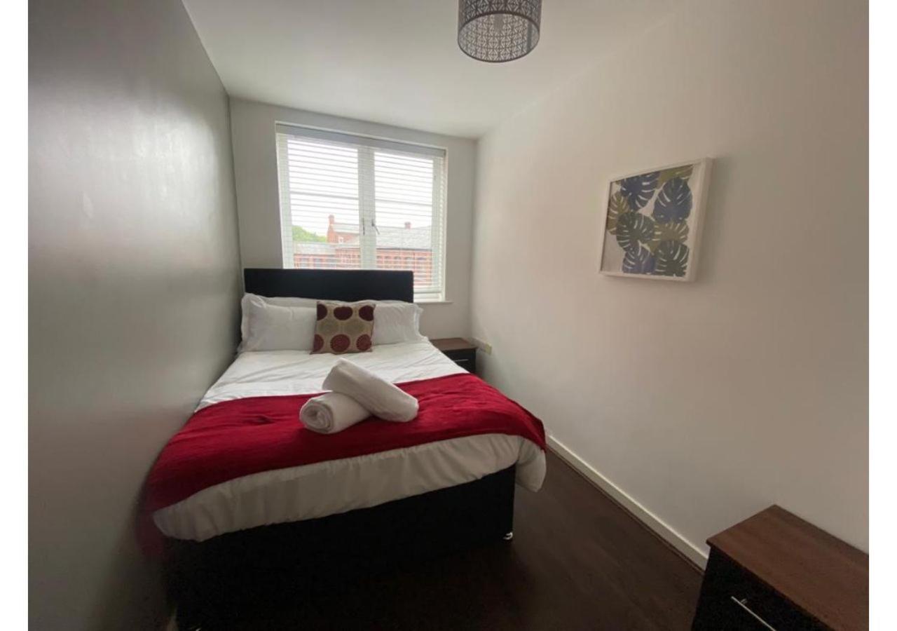 24-7 Secured City Centre Apartments With Free Underground Parking And Wifi Birmingam Exterior foto