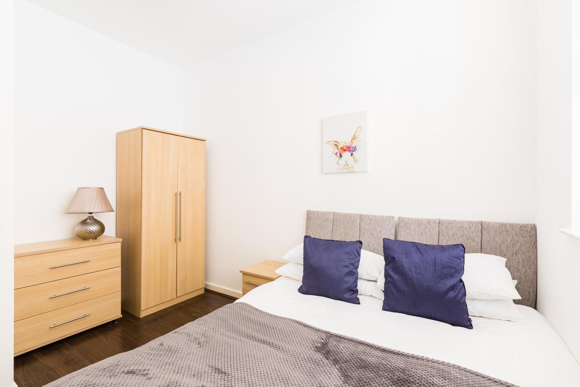 24-7 Secured City Centre Apartments With Free Underground Parking And Wifi Birmingam Exterior foto