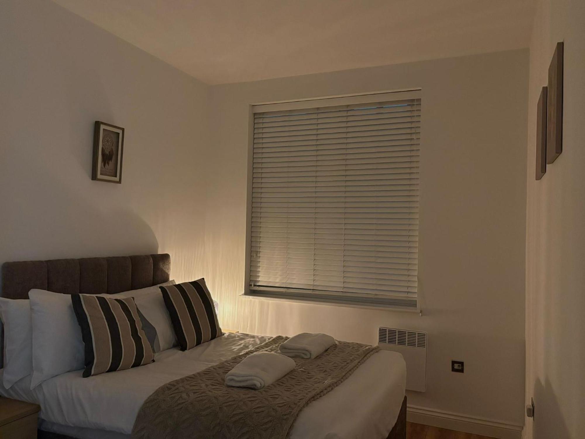 24-7 Secured City Centre Apartments With Free Underground Parking And Wifi Birmingam Exterior foto